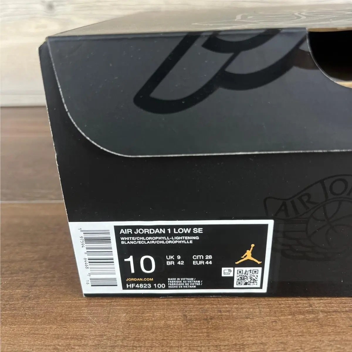 Nike shoes - Air Jordan 1 Low SE - HF4823-100 - Green 8