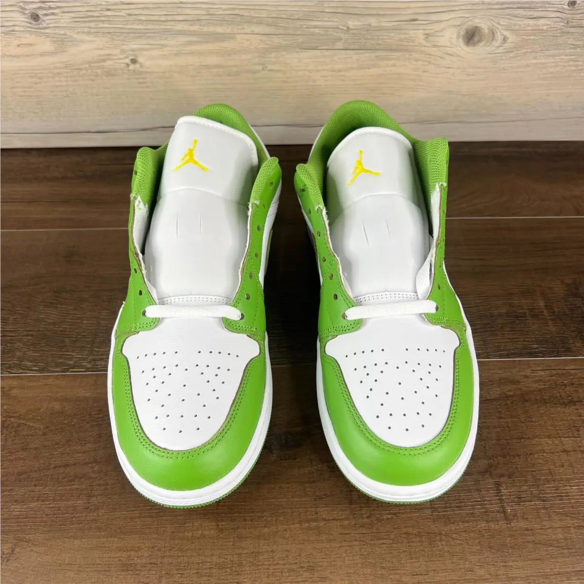 Nike shoes - Air Jordan 1 Low SE - HF4823-100 - Green 2