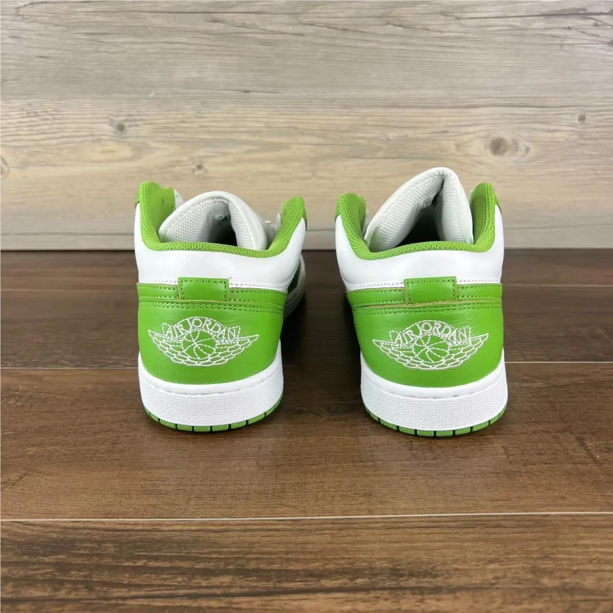 Nike shoes - Air Jordan 1 Low SE - HF4823-100 - Green 3