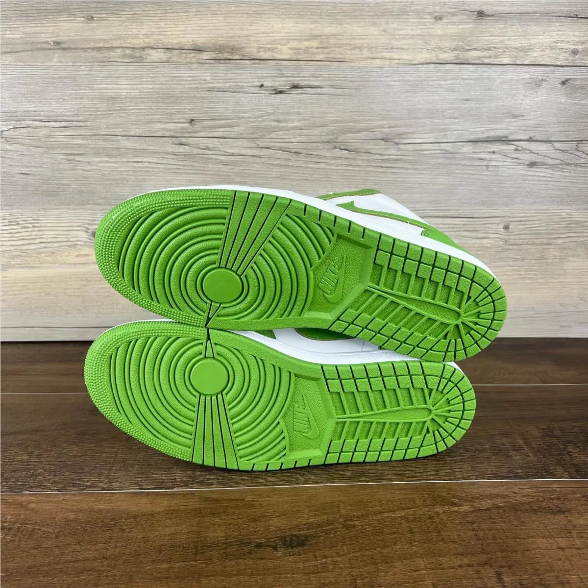 Nike shoes - Air Jordan 1 Low SE - HF4823-100 - Green 6