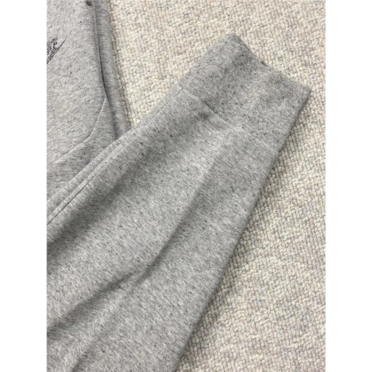 Nike clothing - DD4706-010 - DD4706-010 - Gray (UPC: 195238962531) 1