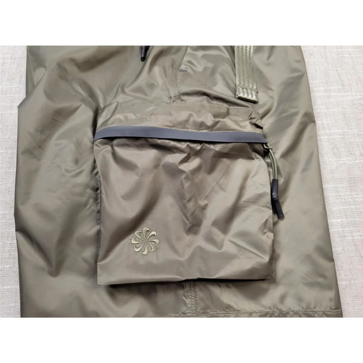 Nike clothing - Nike Tech Pack Woven Cargo Shorts - DX0229-222 - Green Olive Black 6