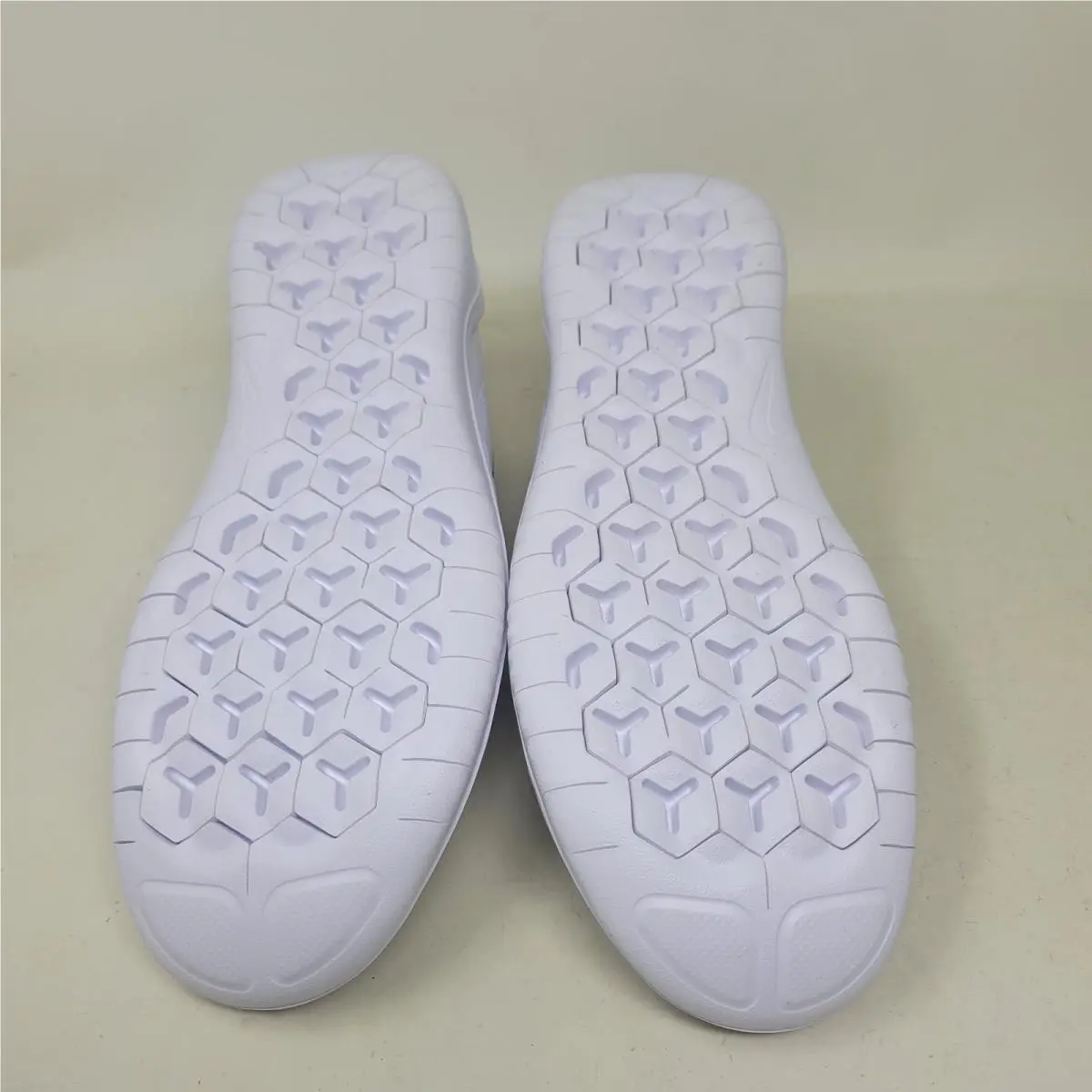 Nike shoes - Nike Free RN - Free - 942836-100 - White (UPC: 0666032698129) 4