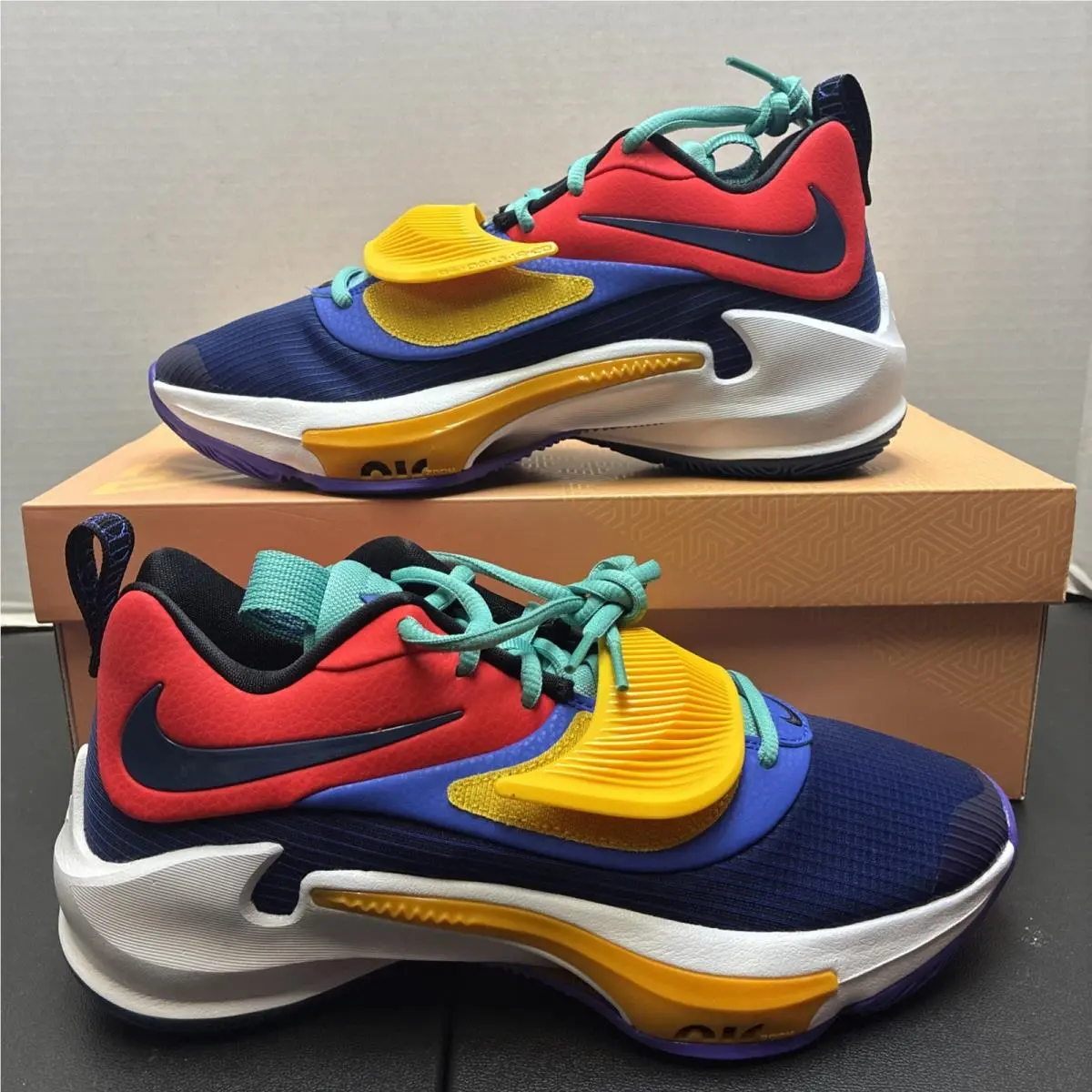 Nike Zoom Freak 3 Antetokounbros Mens`s Size 7.5 Basketball Shoes DA0694-601