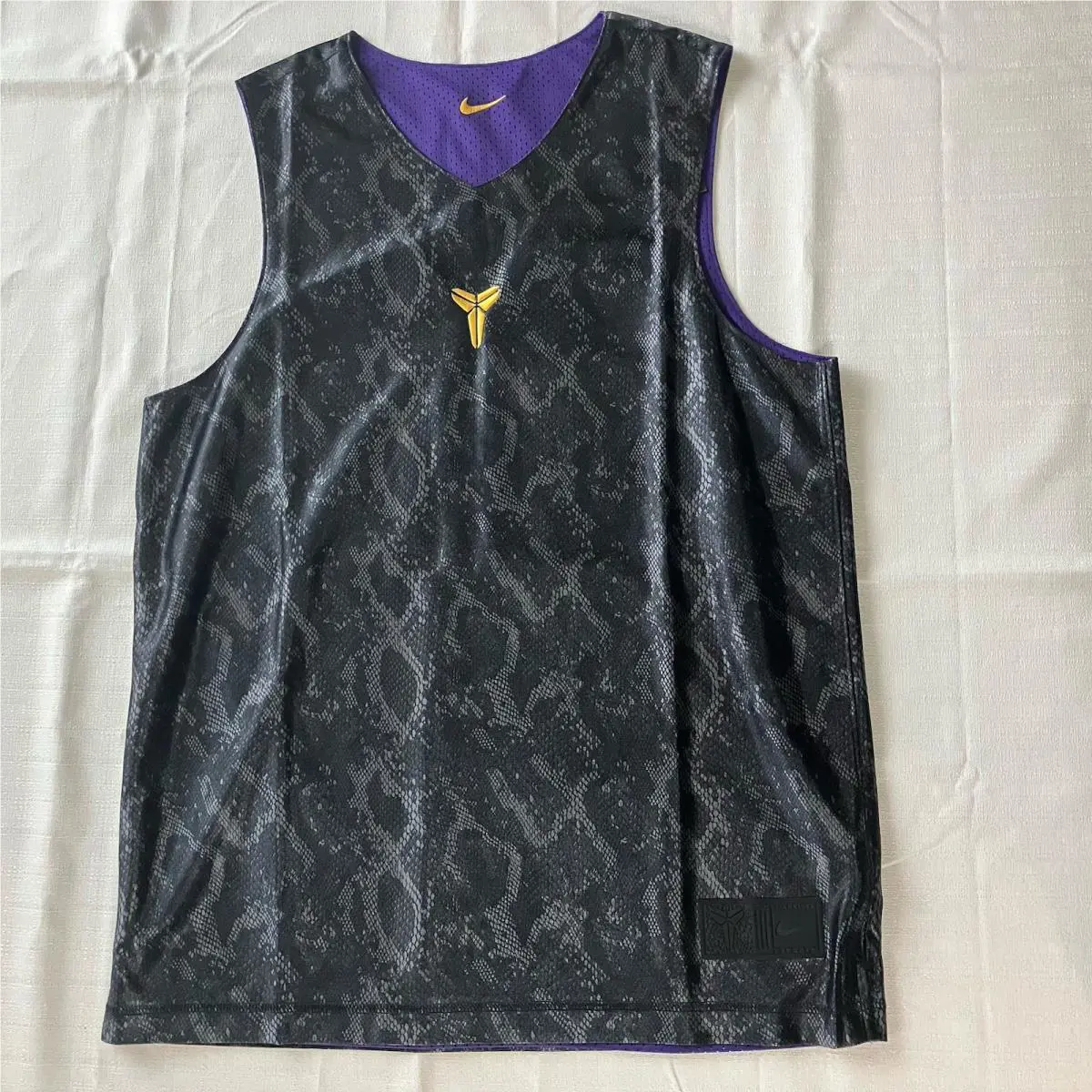 Nike clothing - Kobe Black Mamba Lakers Standard Issue Reversible Jersey - FZ0934 - Court Purple Gold Black Metallic Snake Silver 0