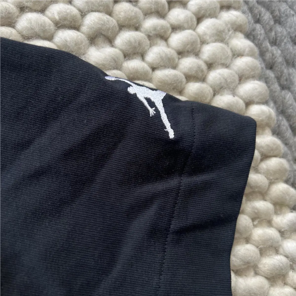 Nike clothing Air Remastered - Black 2