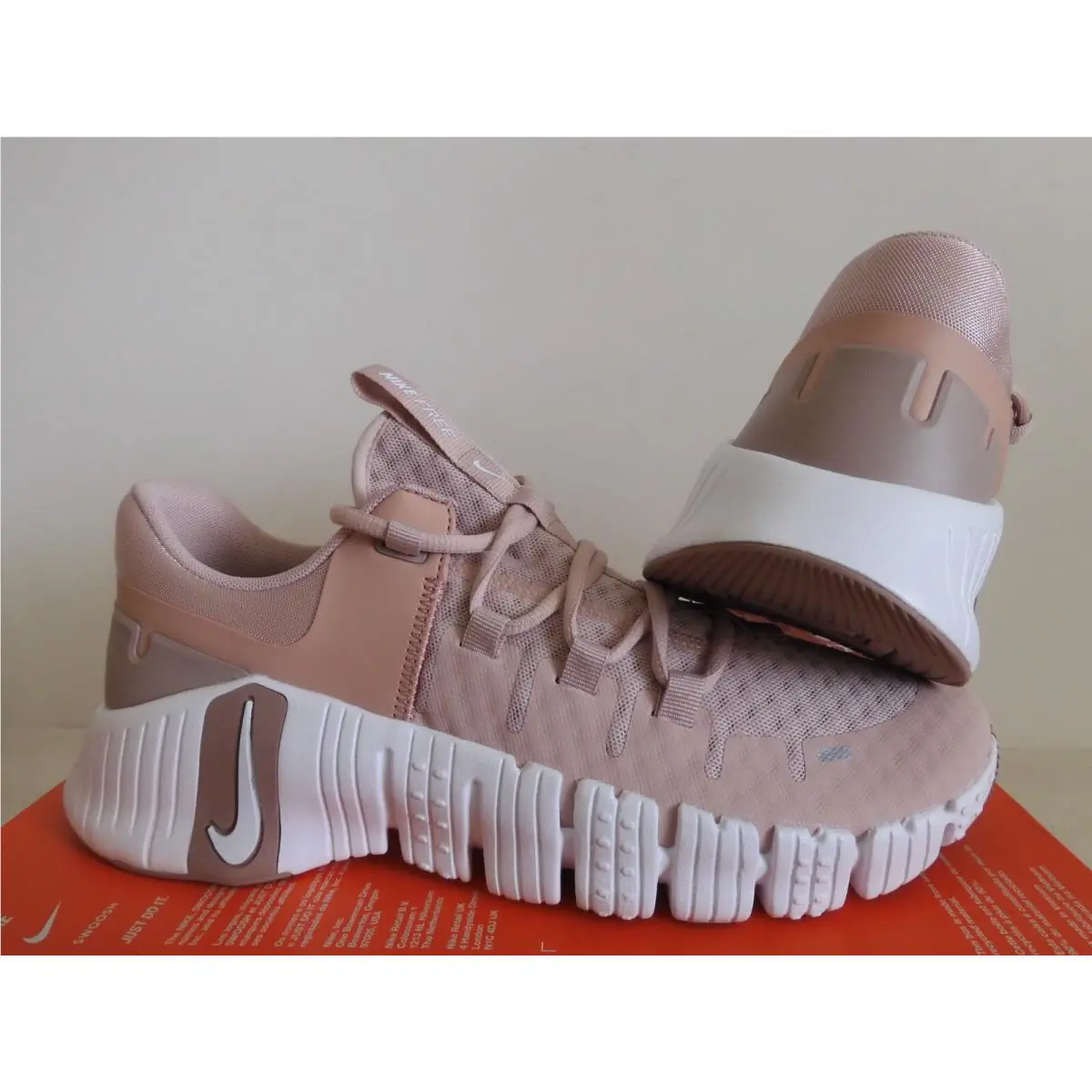 Nike shoes - Nike Free Metcon 5 - Free Metcon - FJ7126-602 - Pink (UPC: 196604191616) 0