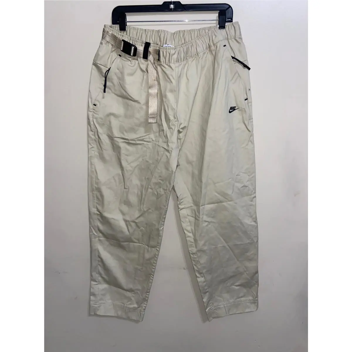 Nike clothing - DM5547-206 - DM5547 206 - Tan (UPC: 195868474053) 1