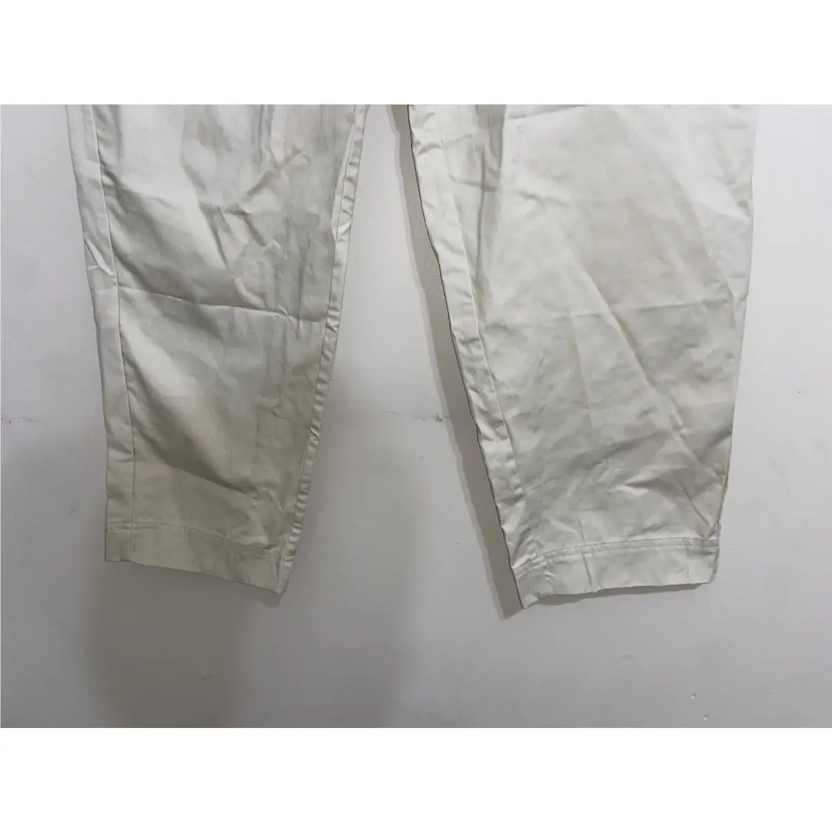 Nike clothing - DM5547-206 - DM5547 206 - Tan (UPC: 195868474053) 1