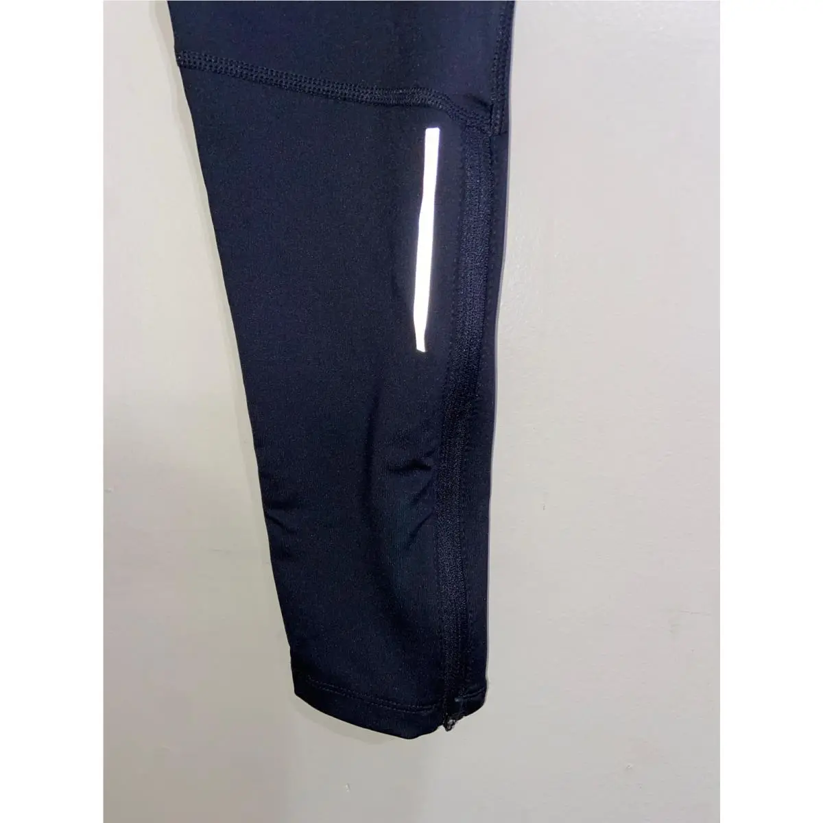 Nike clothing - Nike Dri-fit Challenger - Challenger - CZ8830-010 - Black (UPC: 194502743340) 7