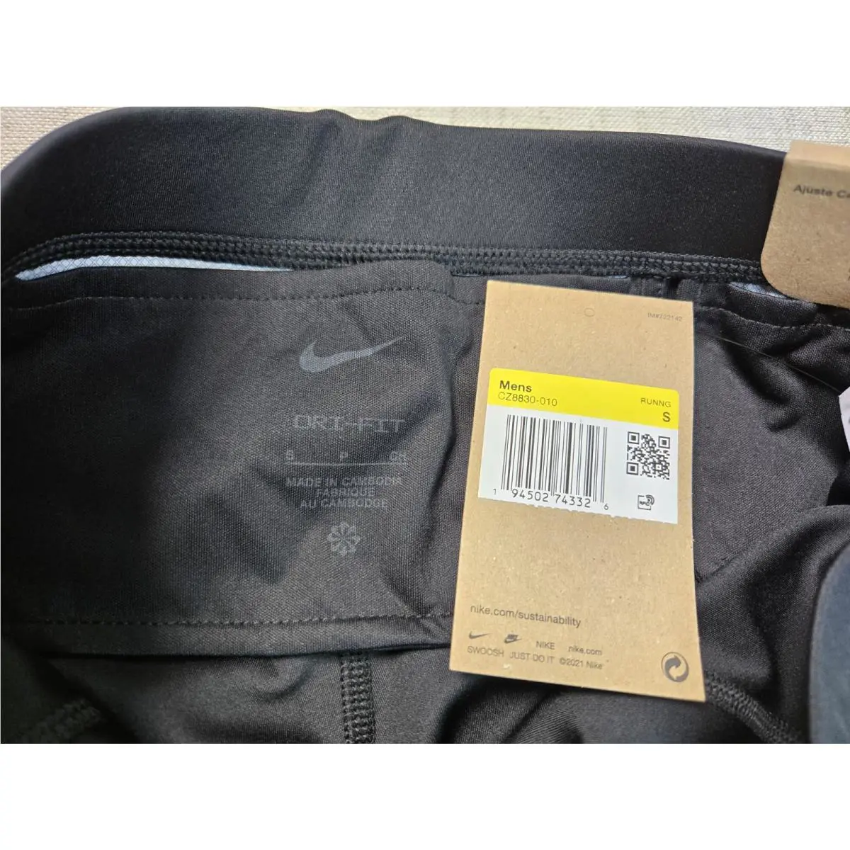 Nike clothing - Nike Dri-fit Challenger - Challenger - CZ8830-010 - Black (UPC: 194502743340) 6