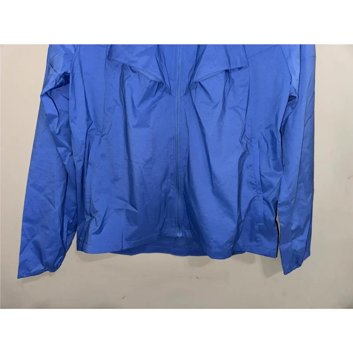 Nike clothing - Nike Windrunner Hooded Repel UV Protection Running Jacket - FD2703-450 - Polar (UPC: 196606976853) 1
