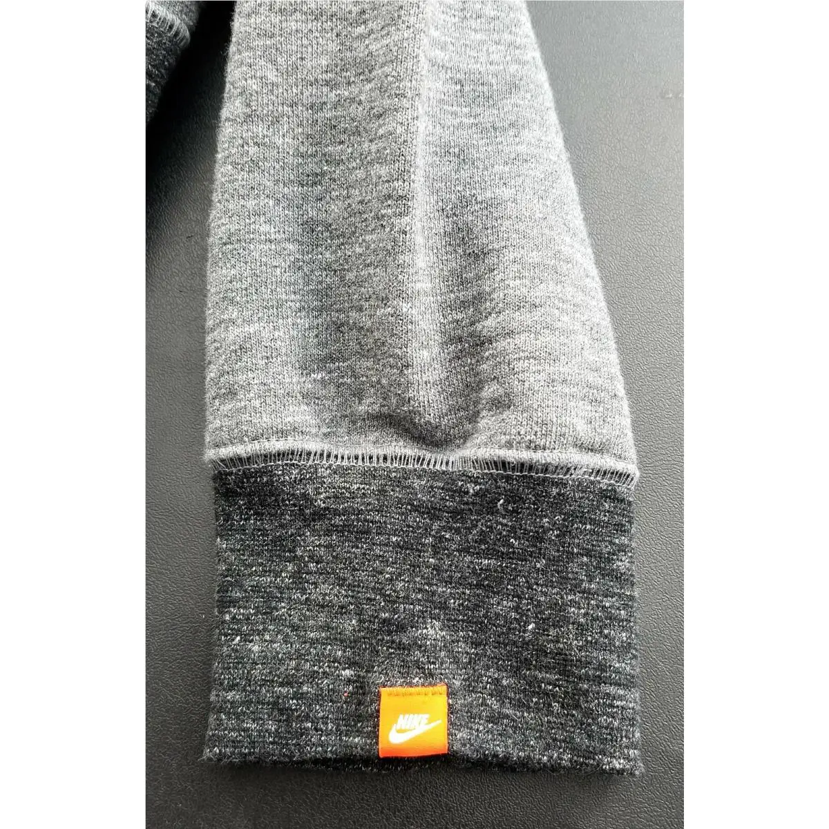Nike clothing - 805057-071 - 805057-071 - Charcoal Heather/Sail (UPC: 886548911660) 5