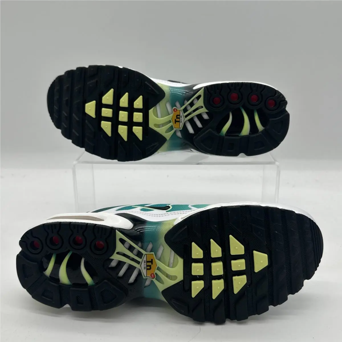 Nike shoes - Nike Air Max Plus - Air Max Plus - Dz3670-102 - White 1