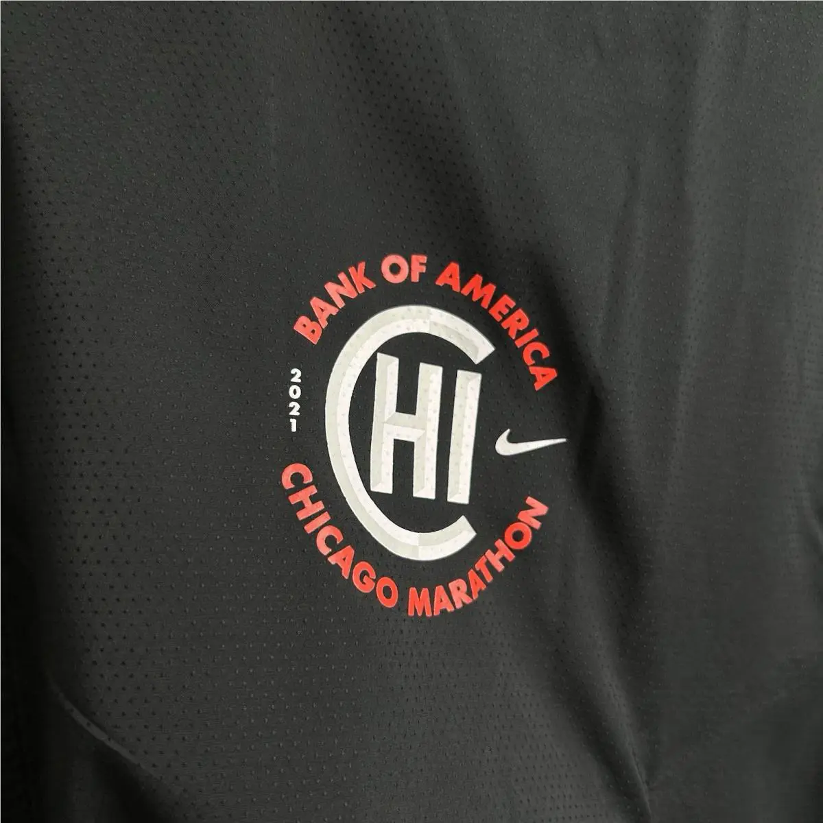 Nike clothing - Nike Repellant UV Windrunner - Repellant Windrunner - dn6433 010 - Black (UPC: 195244297689) 3