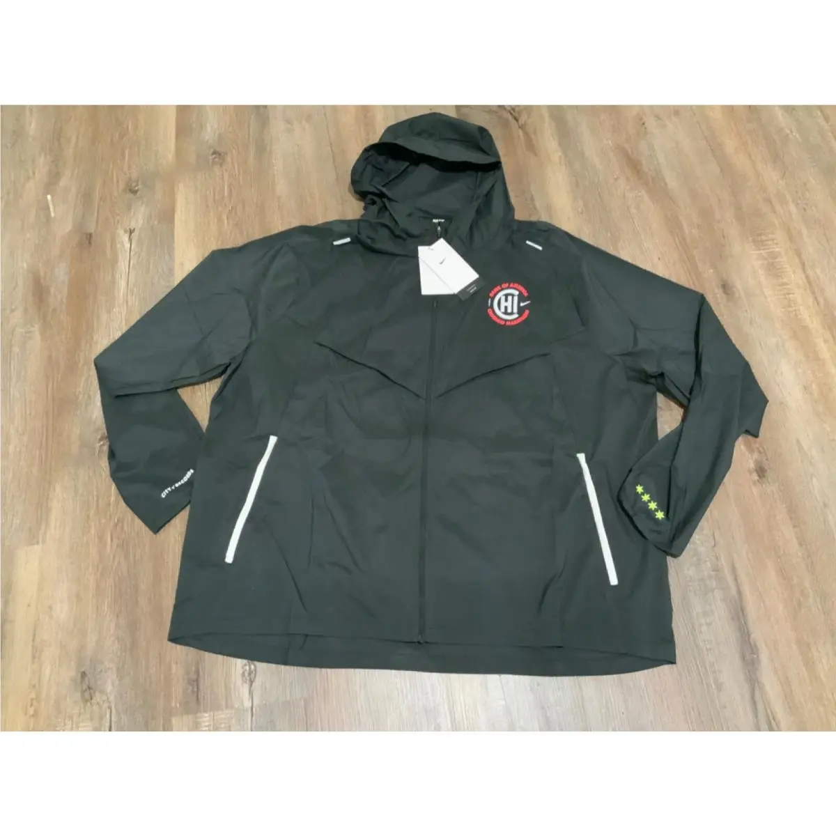Nike Repellant UV Windrunner Packable Jacket Chicago Marathon 2021 Men’s 2XL