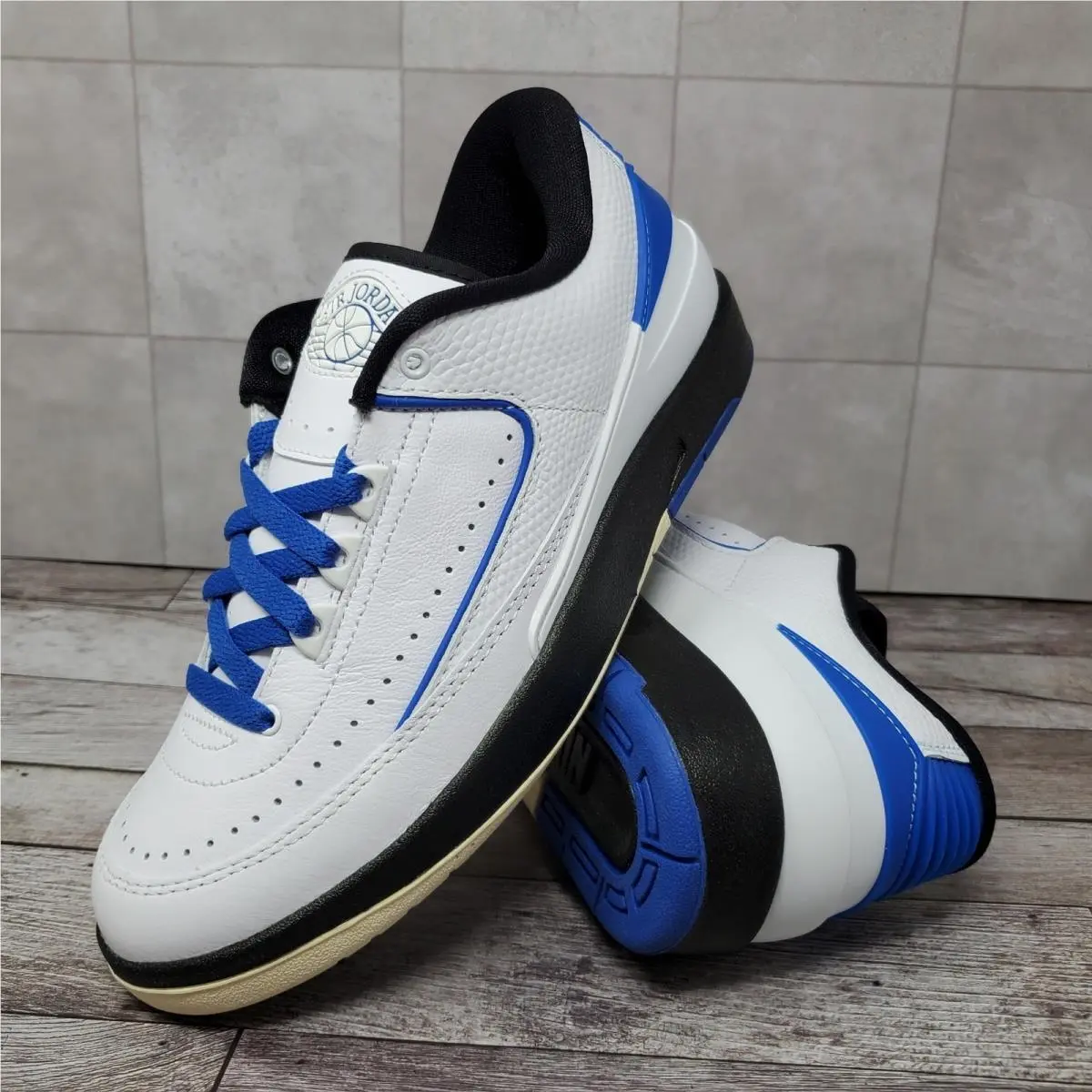 Nike Air Jordan 2 Retro Women`s Size 7.5 DX4401-104 Varsity Royal Blue Shoes