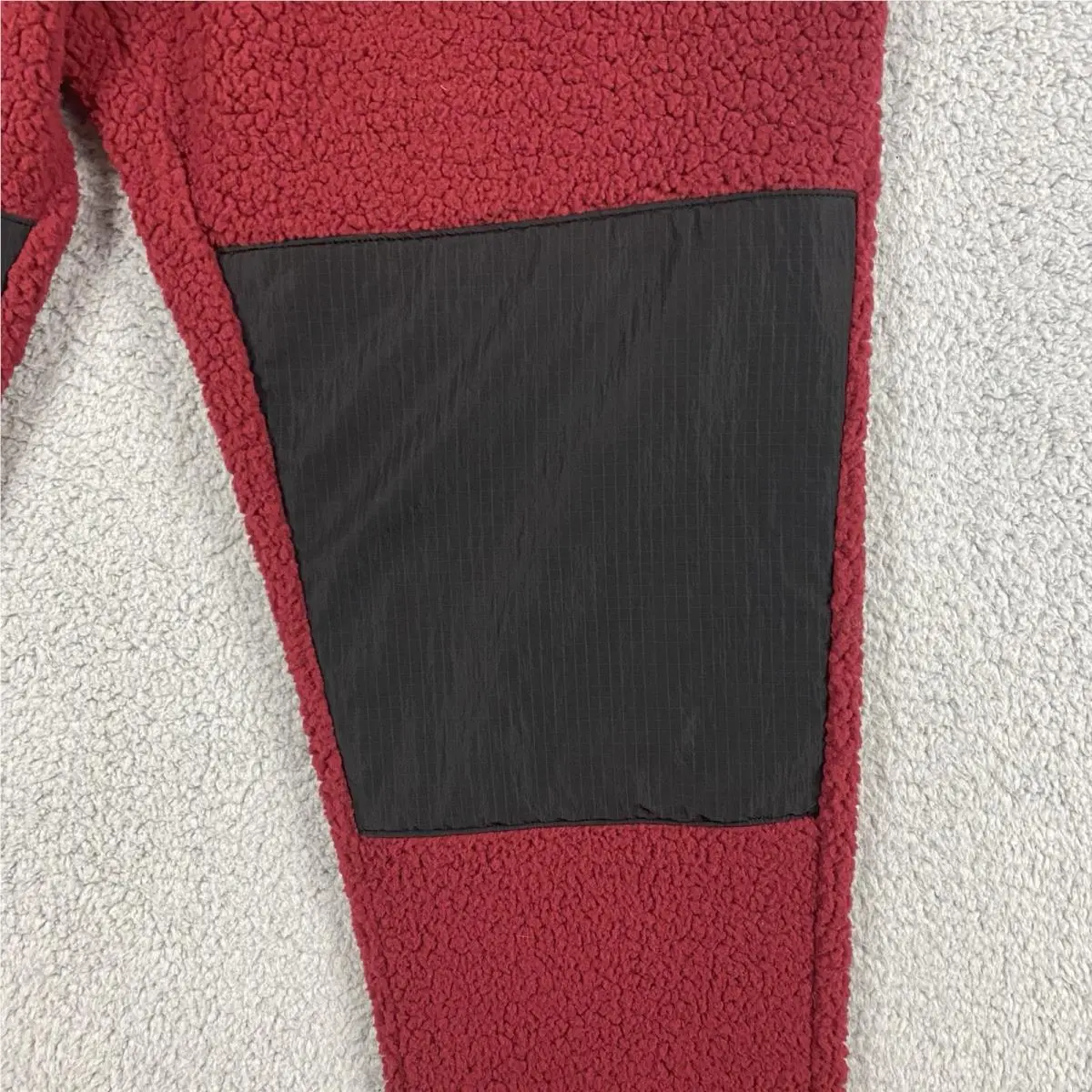 Nike clothing - DV1569-680 DV1569680 - DV1569-680 DV1569680 - Cherrywood Red (UPC: 196151013379) 1