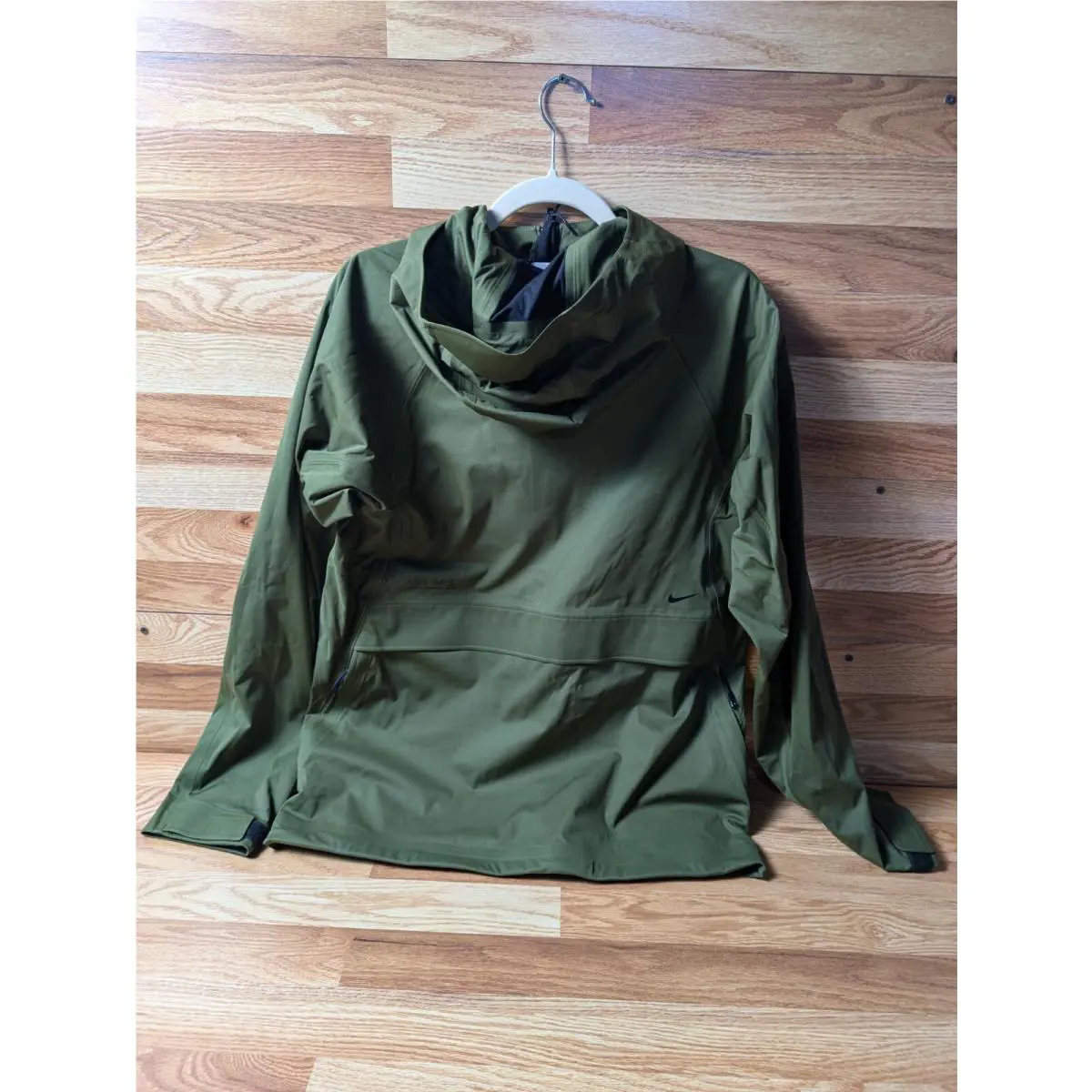 Nike clothing - Nike A.P.S - DQ6640-326 - Green (UPC: 196150739096) 1