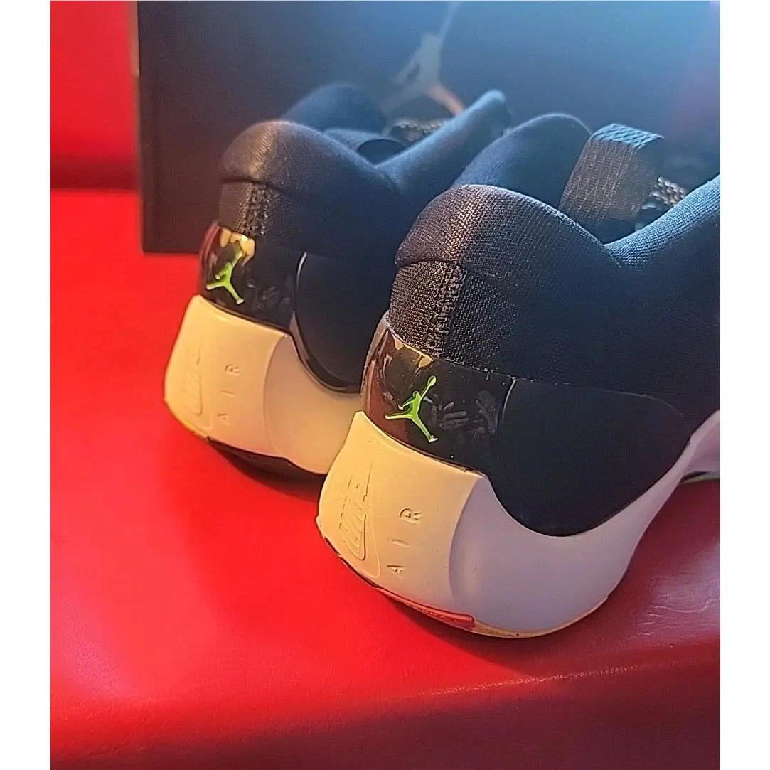 Nike shoes - Jordan Zoom Separate - Zoom Separate - DH0249 030 - Black/White/Green-Strike 6