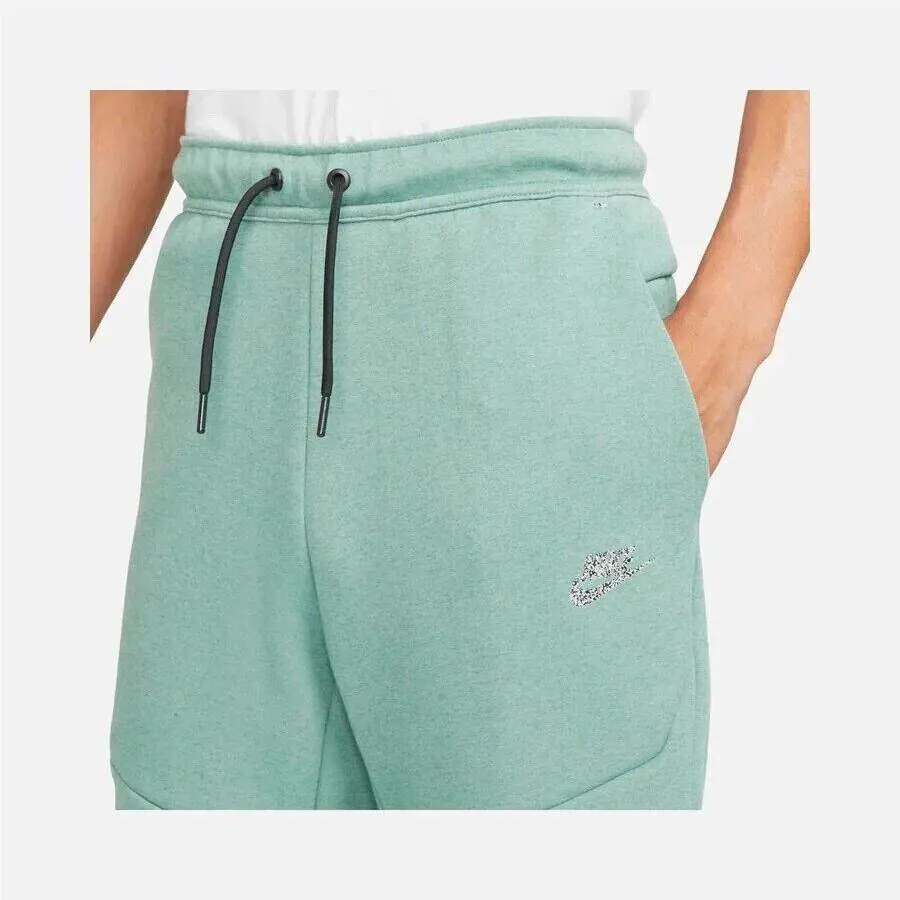Nike clothing - Sportswear Tech - Sportswear Tech - DR9162361 - Green 2
