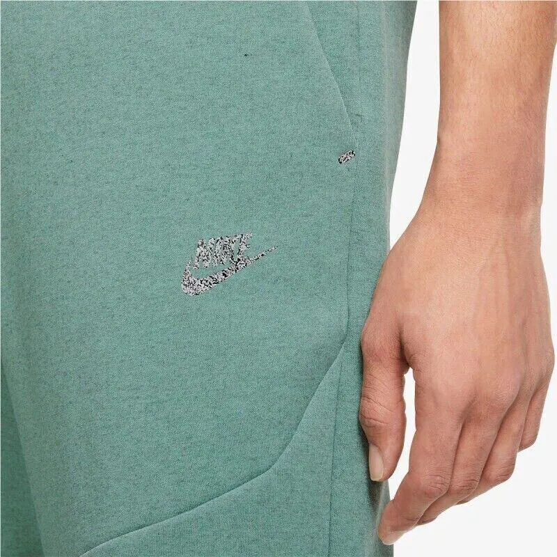 Nike clothing - Sportswear Tech - Sportswear Tech - DR9162361 - Green 4