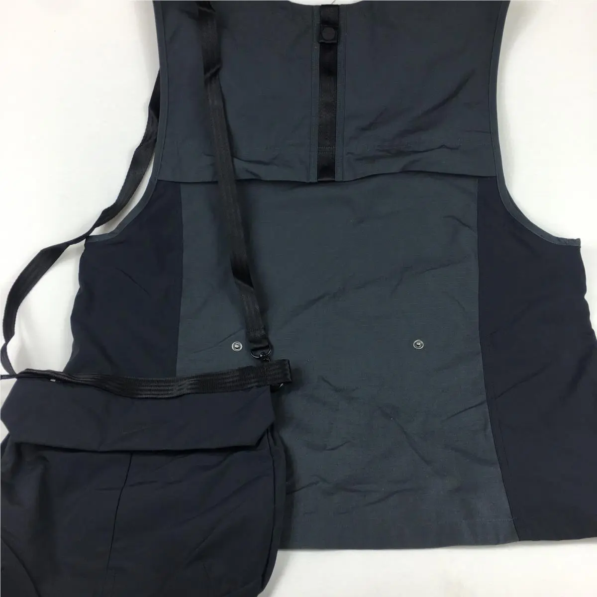 Nike clothing - Nike Tech Pack - Tech Pack - DM5534060 - Black (UPC: 0195868472981) 2