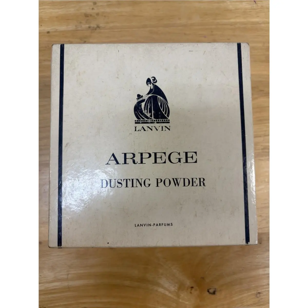 Lanvin Arpege Vintage Dusting Powder W/puff Full l 8.25oz Designer