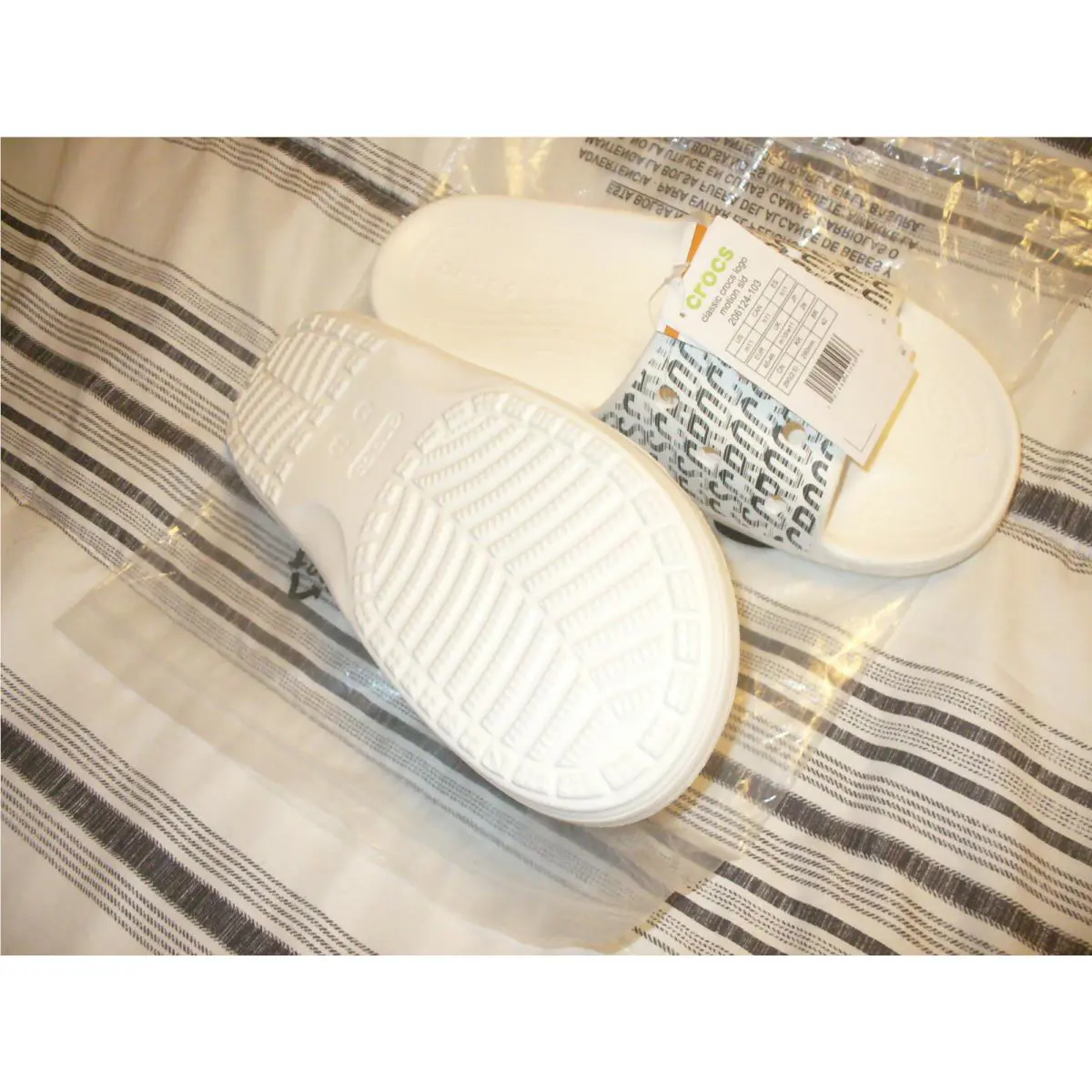Crocs shoes - Motion - Motion - White-Black Logo 6