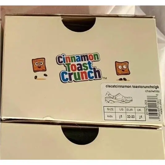 Crocs shoes - Classic Toast Crunch Clog - Classic Toast Crunch Clog - CHAI/WHITE CINNAMON 20