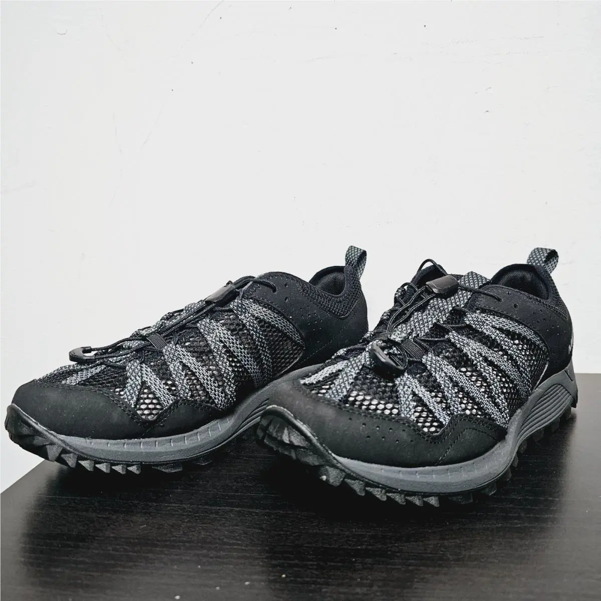 Merrell shoes - Black (UPC: 737566056805) 1