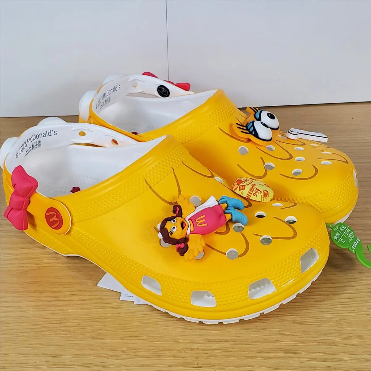 Crocs shoes - MCDONALD `S - MCDONALD - 208696-730 - Yellow (UPC: 1962265508587) 1