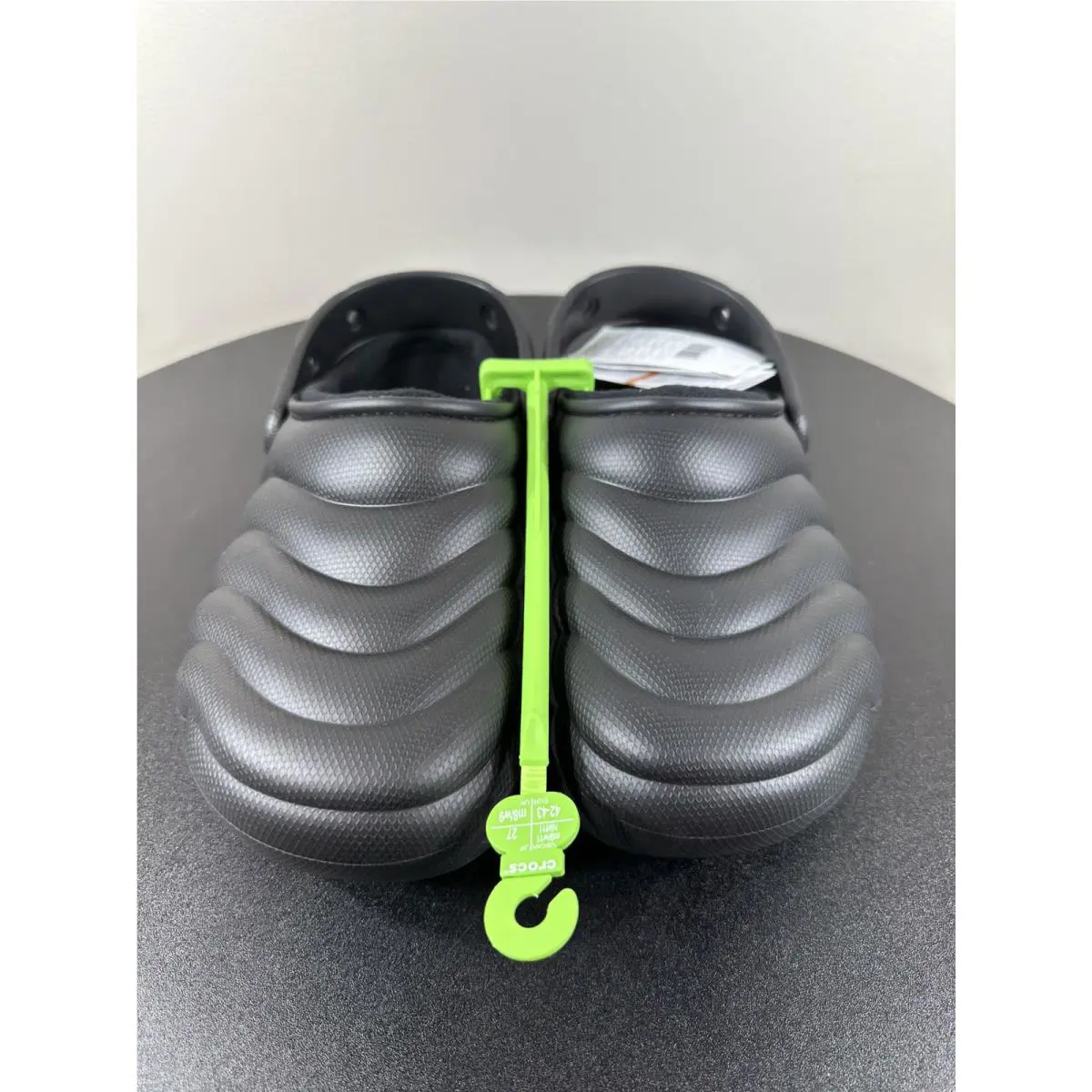 Crocs shoes - Crocs Classic Lined Overpuff - Classic Lined Overpuff - 210059-001 - Black 1