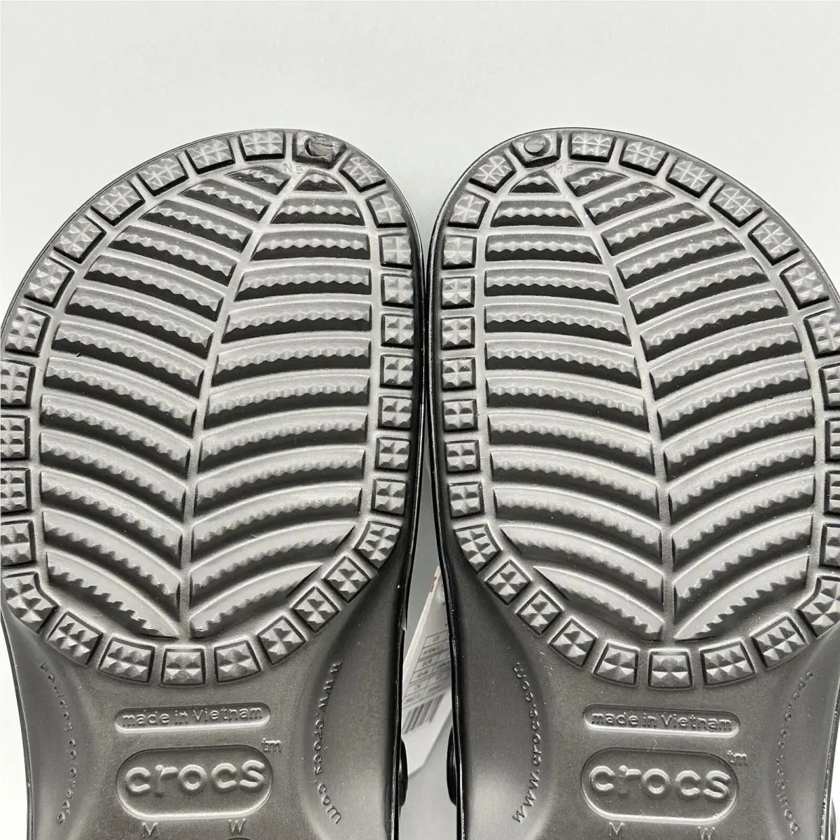 Crocs shoes - Area 51 Space Alien 54 - 208134 001 - Black (UPC: 196265196081) 6