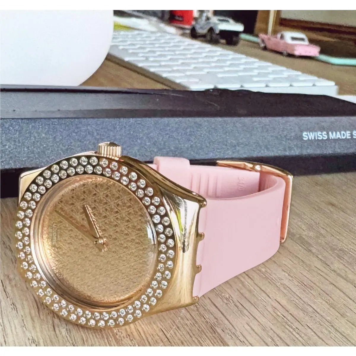 Swatch Irony Pink Confusion YLG140 Stainless Steel Crystals Swiss 33mm Watch