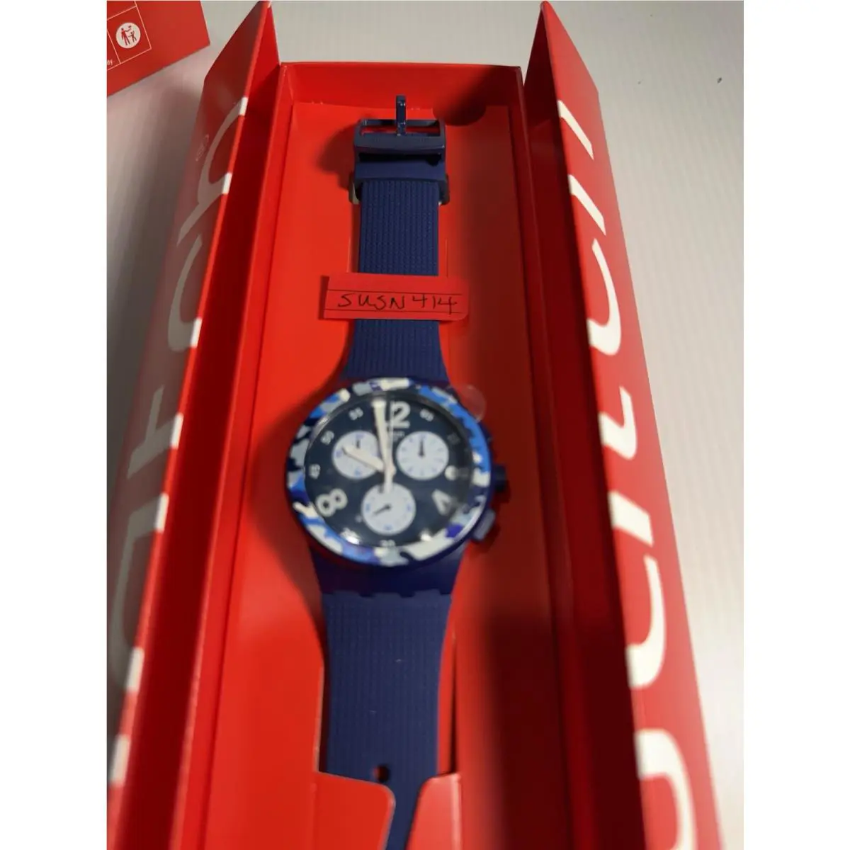 Swatch Chrono Camoblu Navy Blue Date Dial Men`s Silicone Watch SUSN414