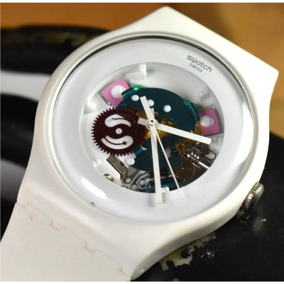 Swatch White Lacquered White Silicone Unisex Watch SUOW100 Battery