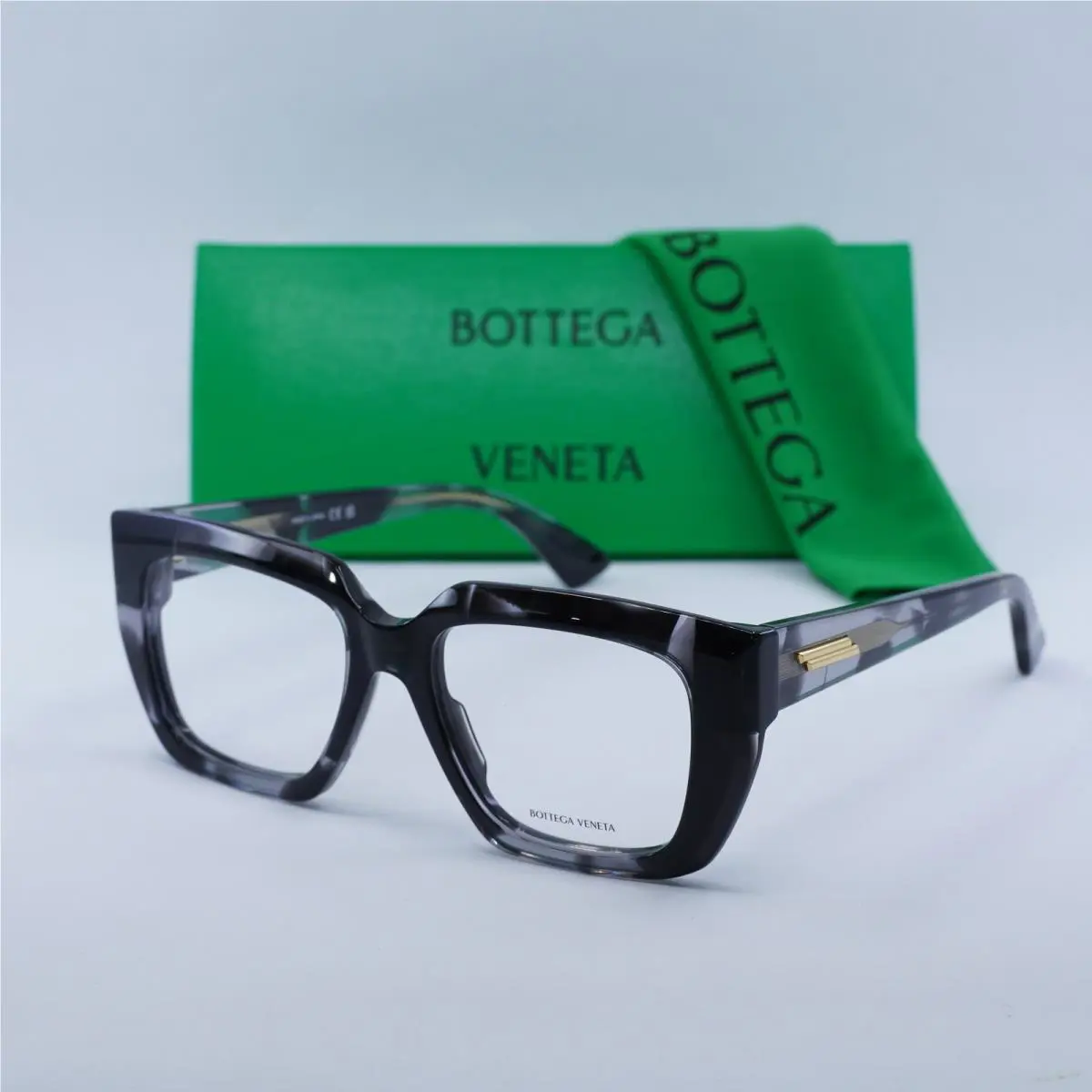 Bottega Veneta BV1032O 008 Shiny Transparent and Black Spotted Havana 52mm