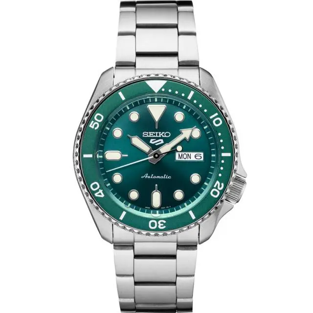 Seiko 5 Automatic Sports Green Dial Steel Bracelet Men`s Watch SRPD61