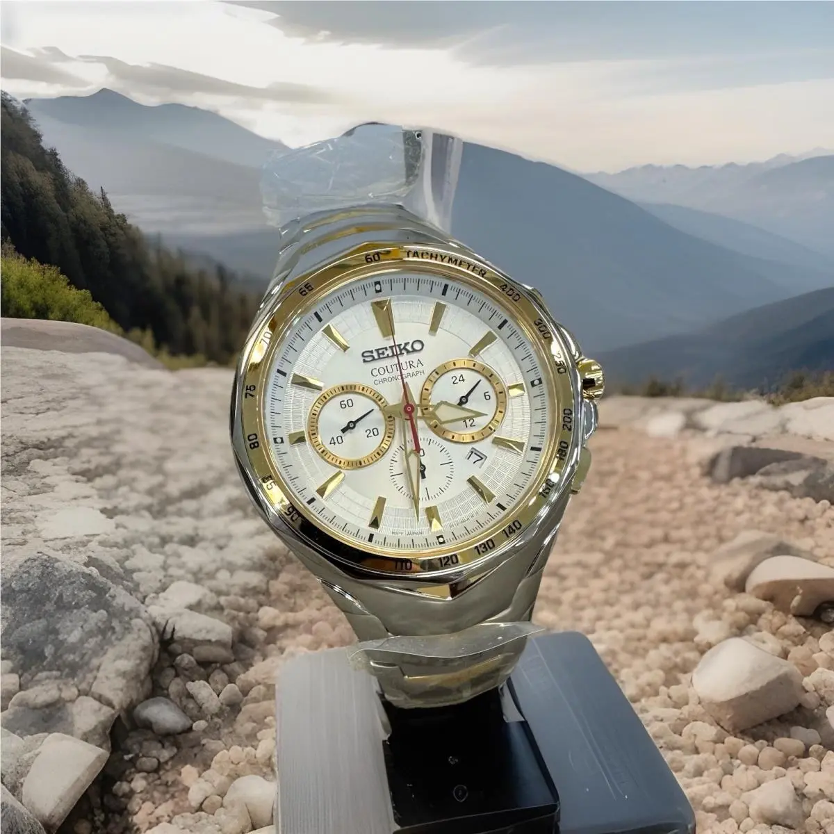 Seiko Coutura Chronograph Two Tone White Dial Men`s Watch SRWZ24New