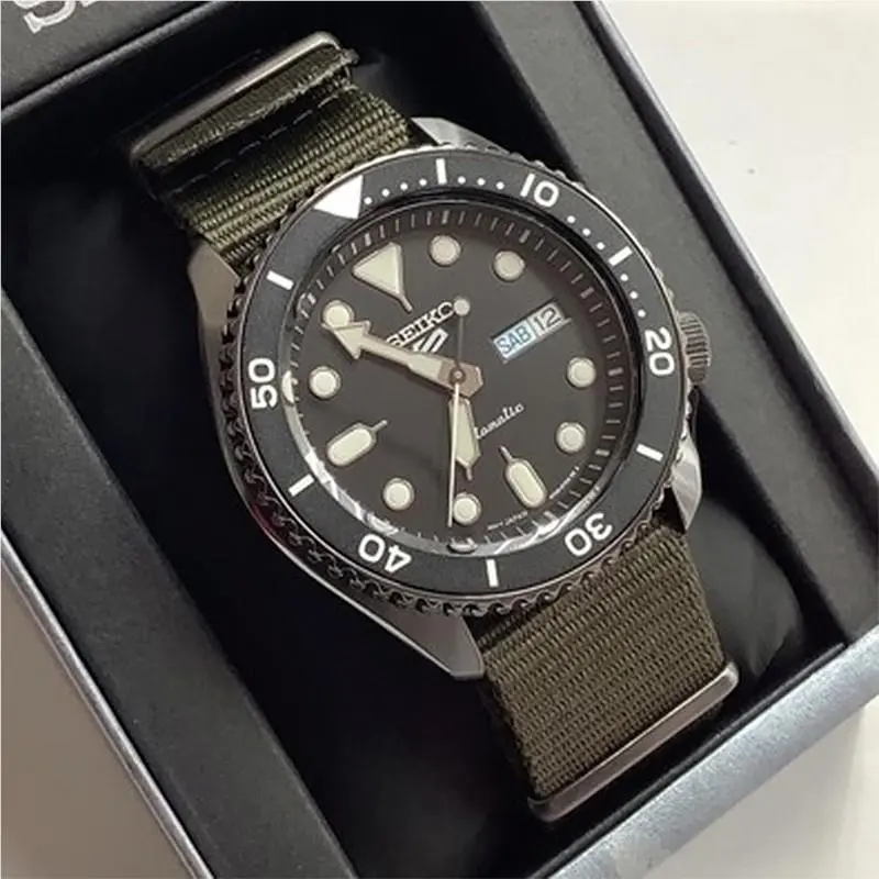 Seiko 5 Sports Men`s Black Watch - SRPD91 - Dial: Black, Band: Green, Bezel: Black
