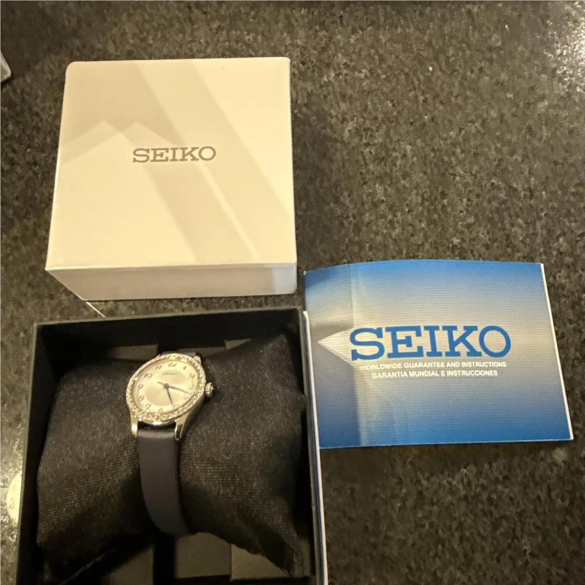 Seiko Core Quartz Crystal Silver Dial Ladies Watch SUR385P2