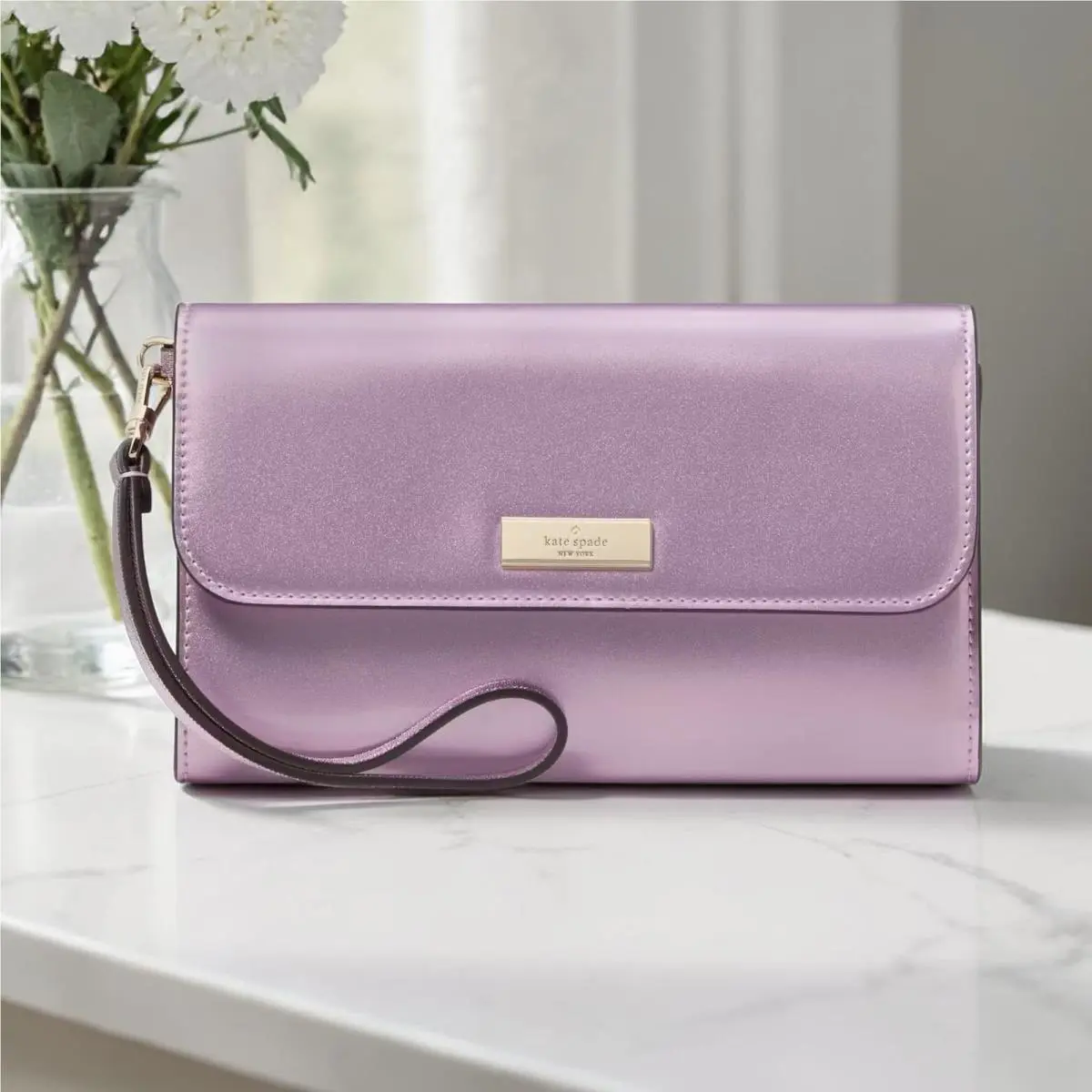 Kate Spade Kenzie Boxed Medium Flap Wristlet in Quartz Pink KJ015
