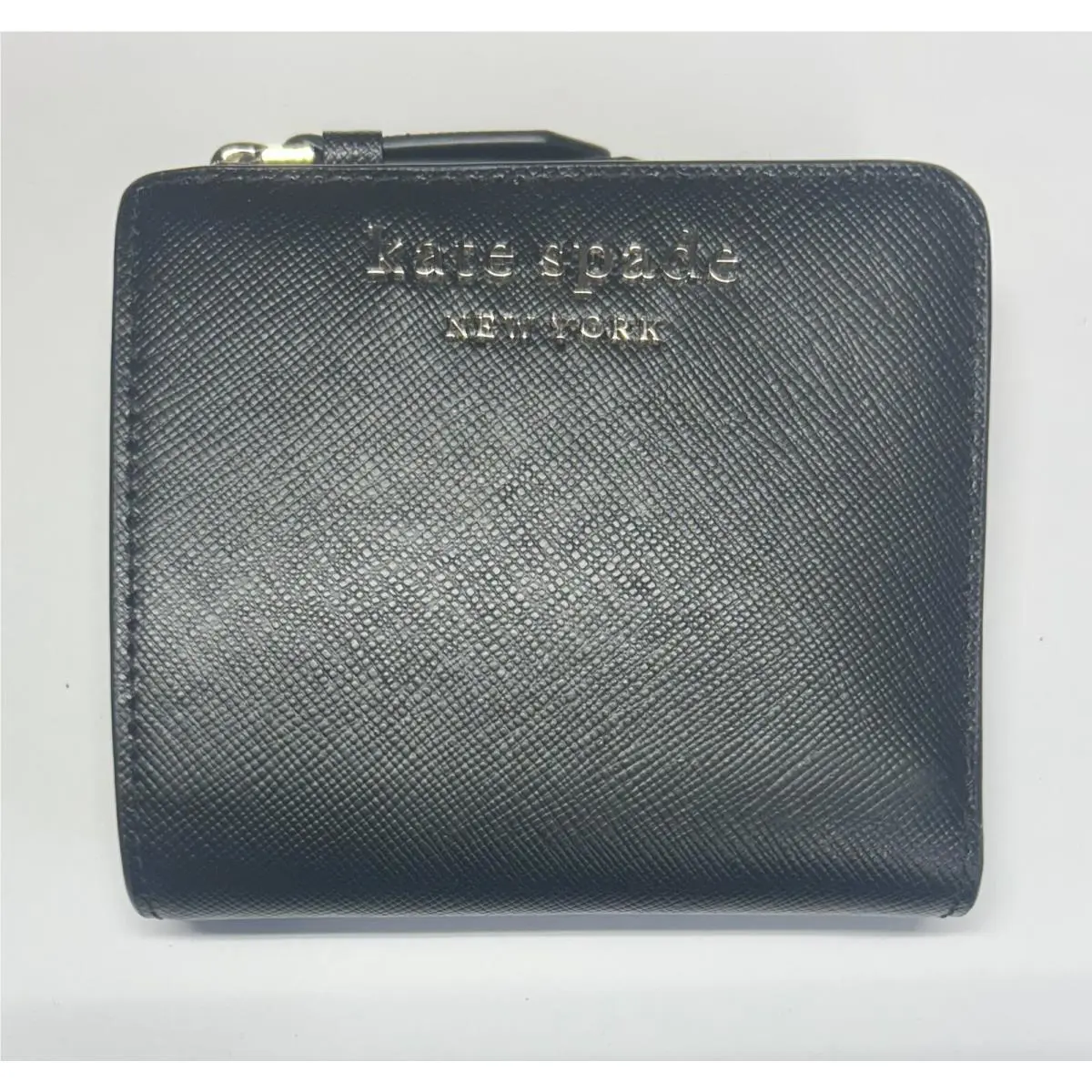 Kate Spade Small L-zip Bifold Wallet Saffiano Leather Black K9569