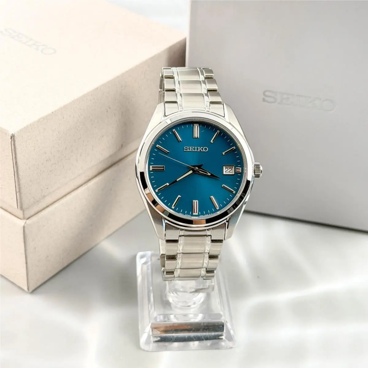 Seiko Essentials SUR525 Men`s Blue Dial Stainless Steel Strap Quartz Watch 40mm - Dial: Blue, Band: Silver, Bezel: Silver