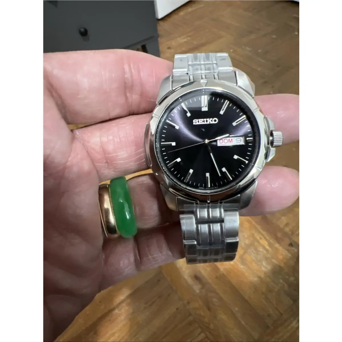 Seiko Essentials Collection Black Dial Men`s Watch SUR355P1