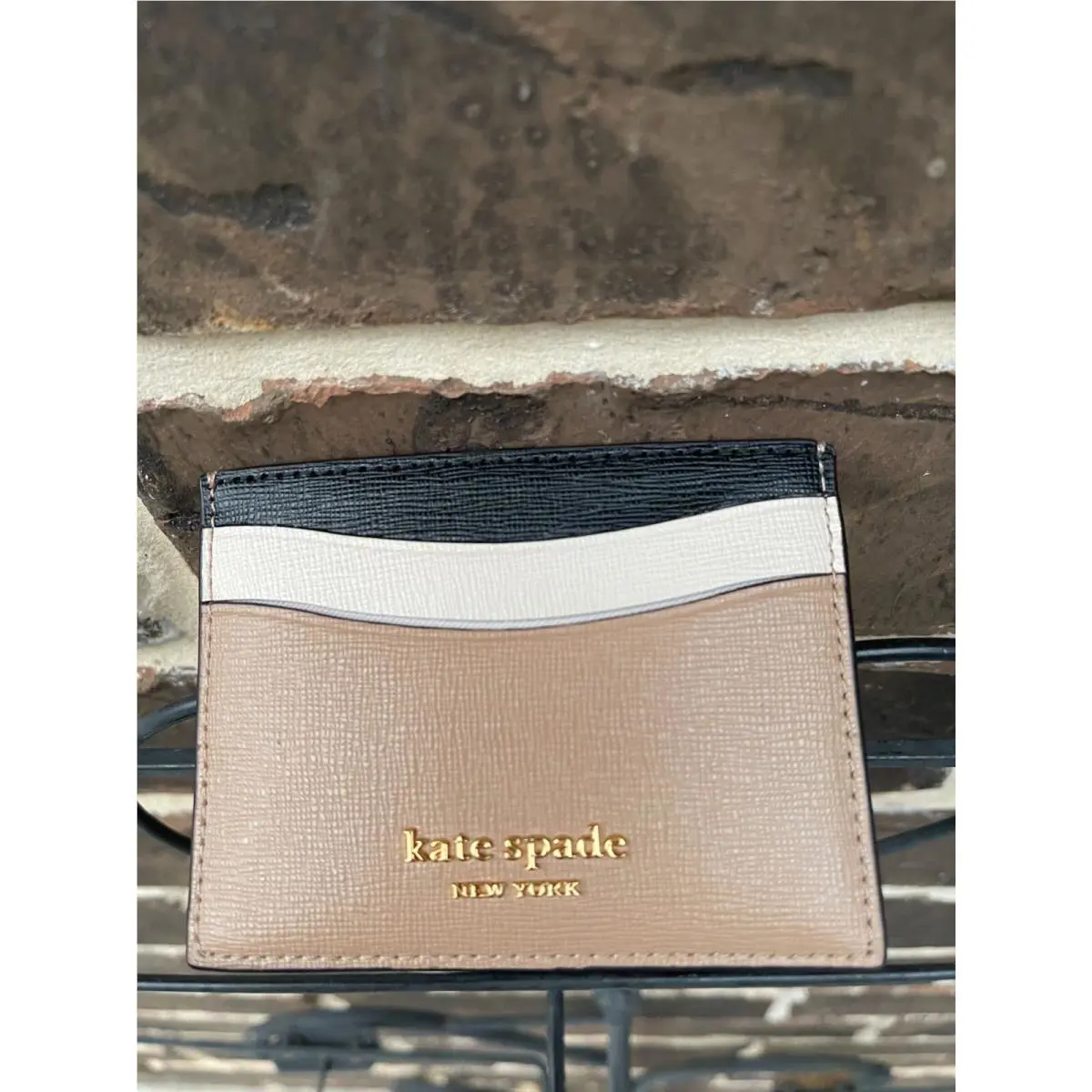Kate Spade NY Morgan Cardholder ID Case Cafe Mocha Colorblocked Black White