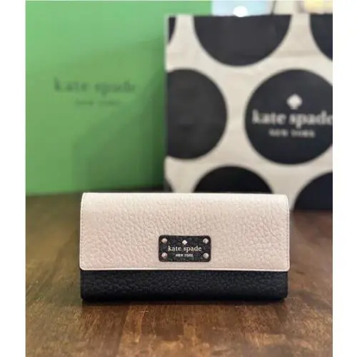 Kate Spade Bay Street Sandra Wallet Clutch Pebbled Leather Soft Porcelain Black