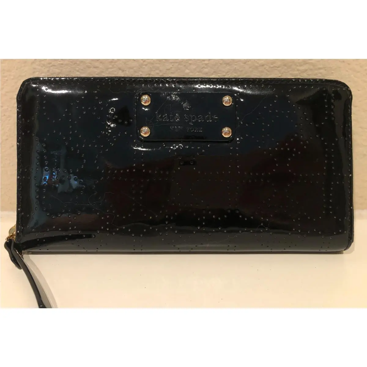 Kate Spade Neda Metro Spade Zip Around Wallet - Black Patent with Heart Detail