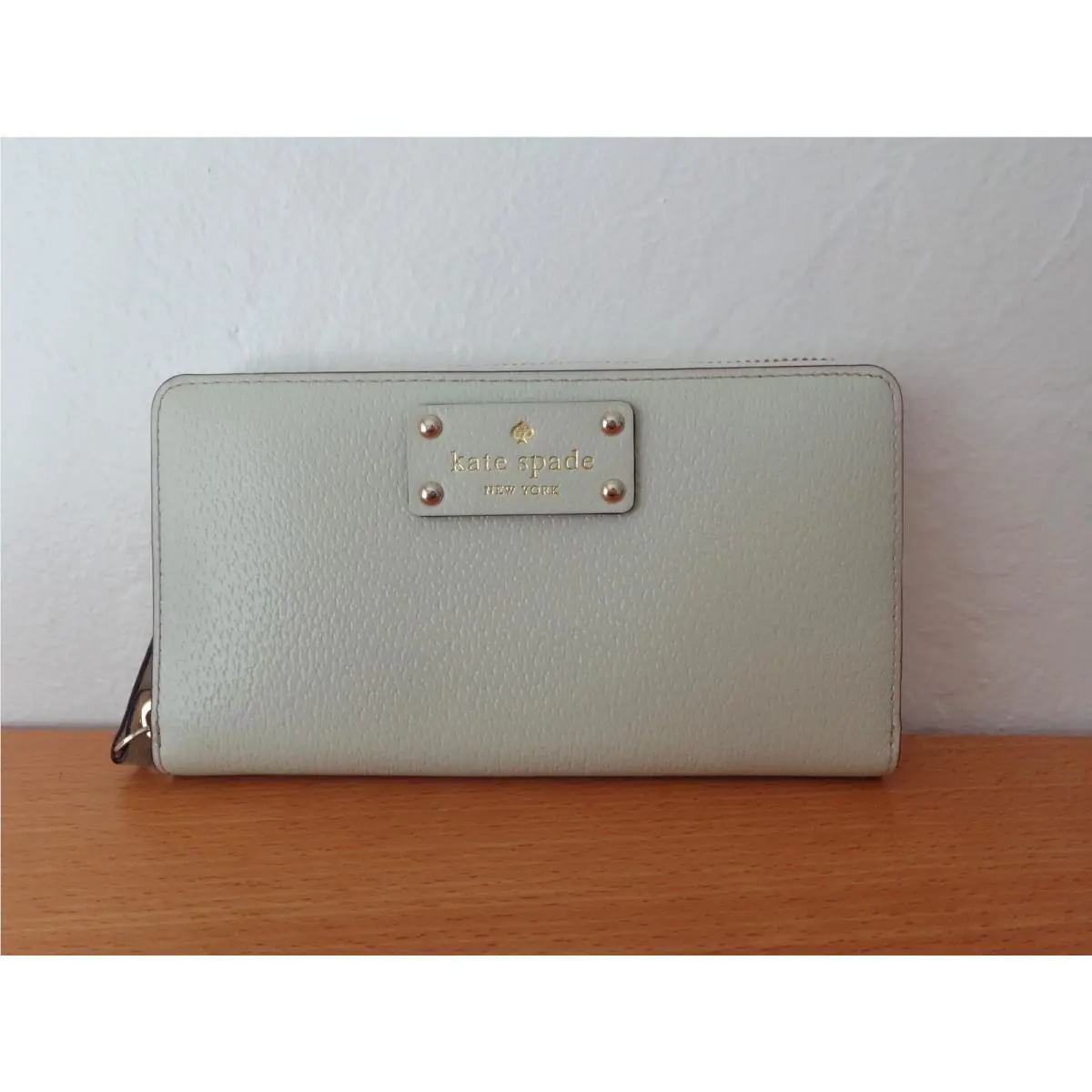 Kate Spade Neda WLRU1153 Wellesley Leather Zip Around Wallet Porcela